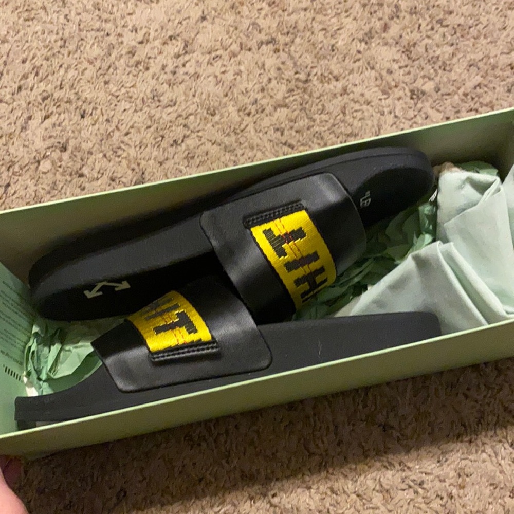 Off-white men’s size slides